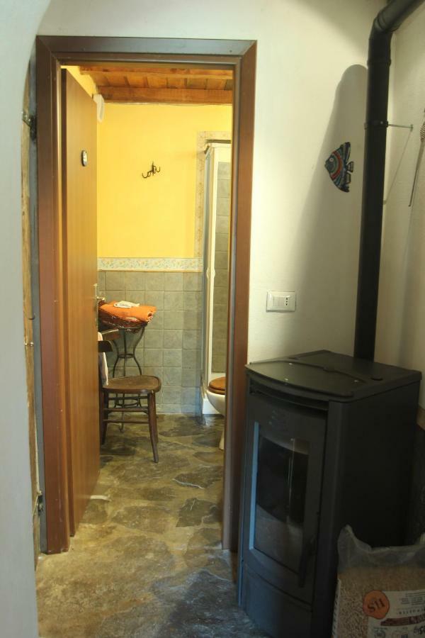 La Casa Nel Bosco-Senza Auto Guest House Ponte della Venturina Екстериор снимка